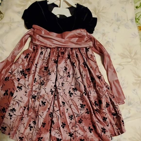 Other - Little girl dress